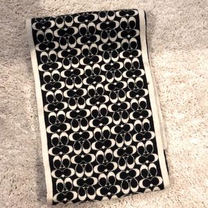 Cream and Black Wool Coach Scarf